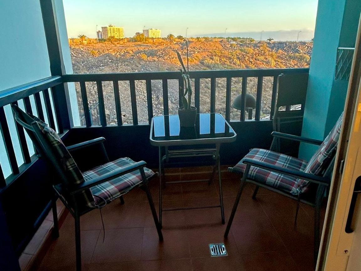 Huebsche Ferienwohnung Mit 2 Schlafzimmern, Pool Und Wlan, Strandnaehe Callao Salvaje Bagian luar foto