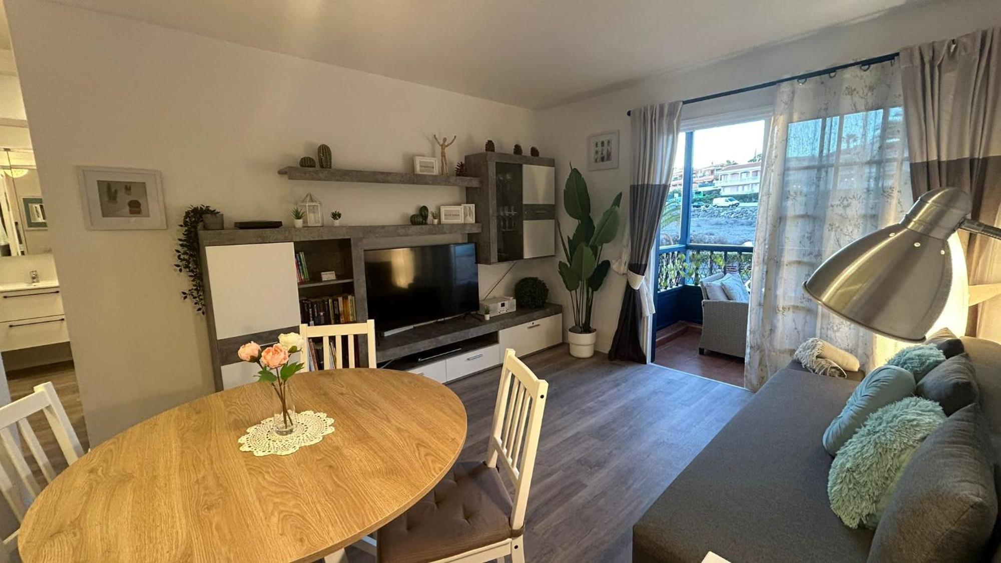 Huebsche Ferienwohnung Mit 2 Schlafzimmern, Pool Und Wlan, Strandnaehe Callao Salvaje Bagian luar foto